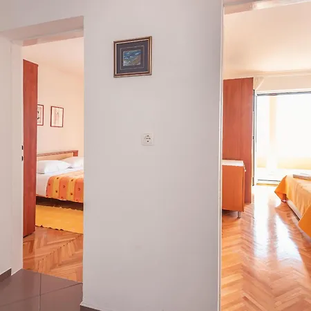 4 * Podgora (Split-Dalmatia)