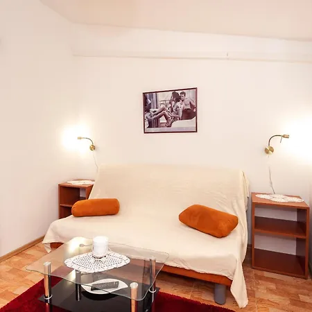 4 * Podgora (Split-Dalmatia)