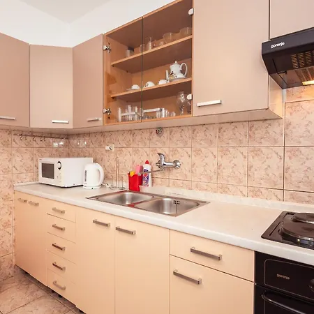 4 Podgora (Split-Dalmatia)