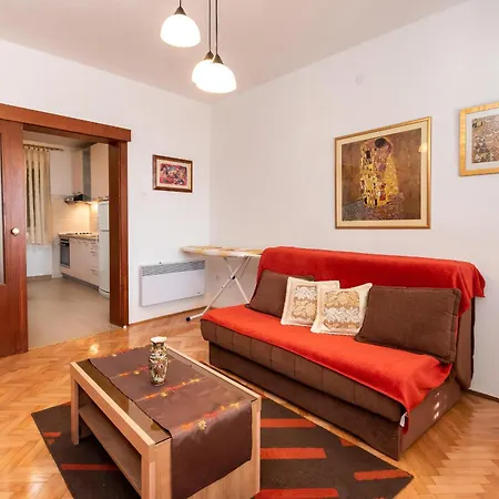 4 * Podgora (Split-Dalmatia)