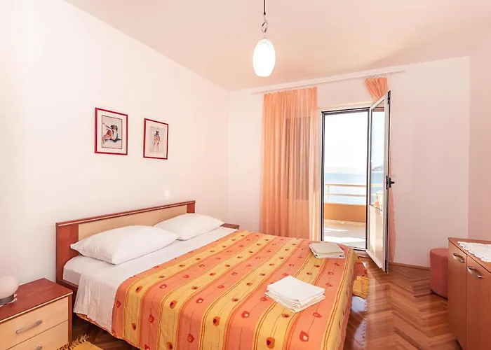 아파트 4 포드고라