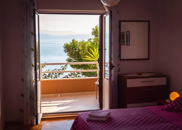 4 아파트 포드고라