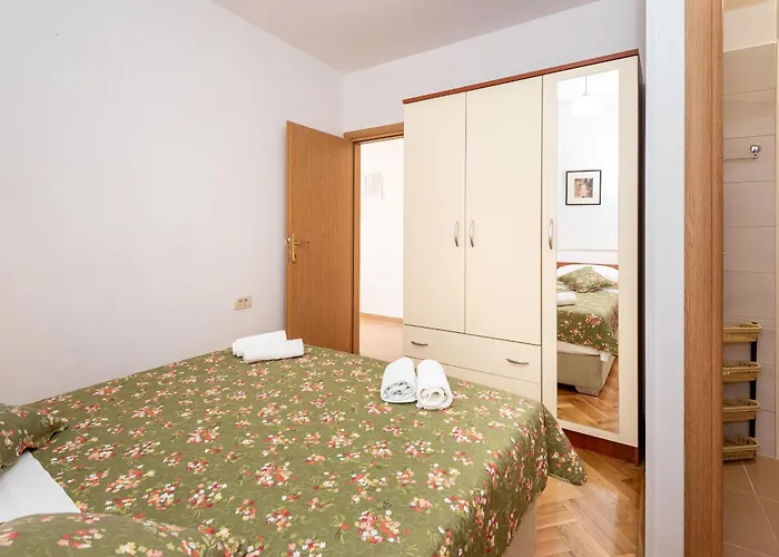 4 아파트 포드고라