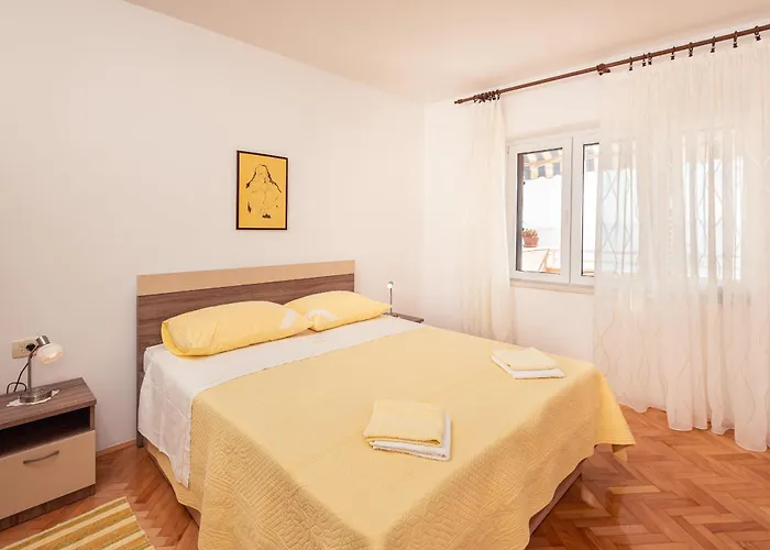 아파트 4 포드고라