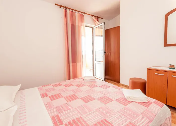 아파트 4 포드고라